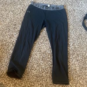 UA Mid leggings